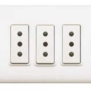 Enchufe Embutido Triple 10amp. Bticino
